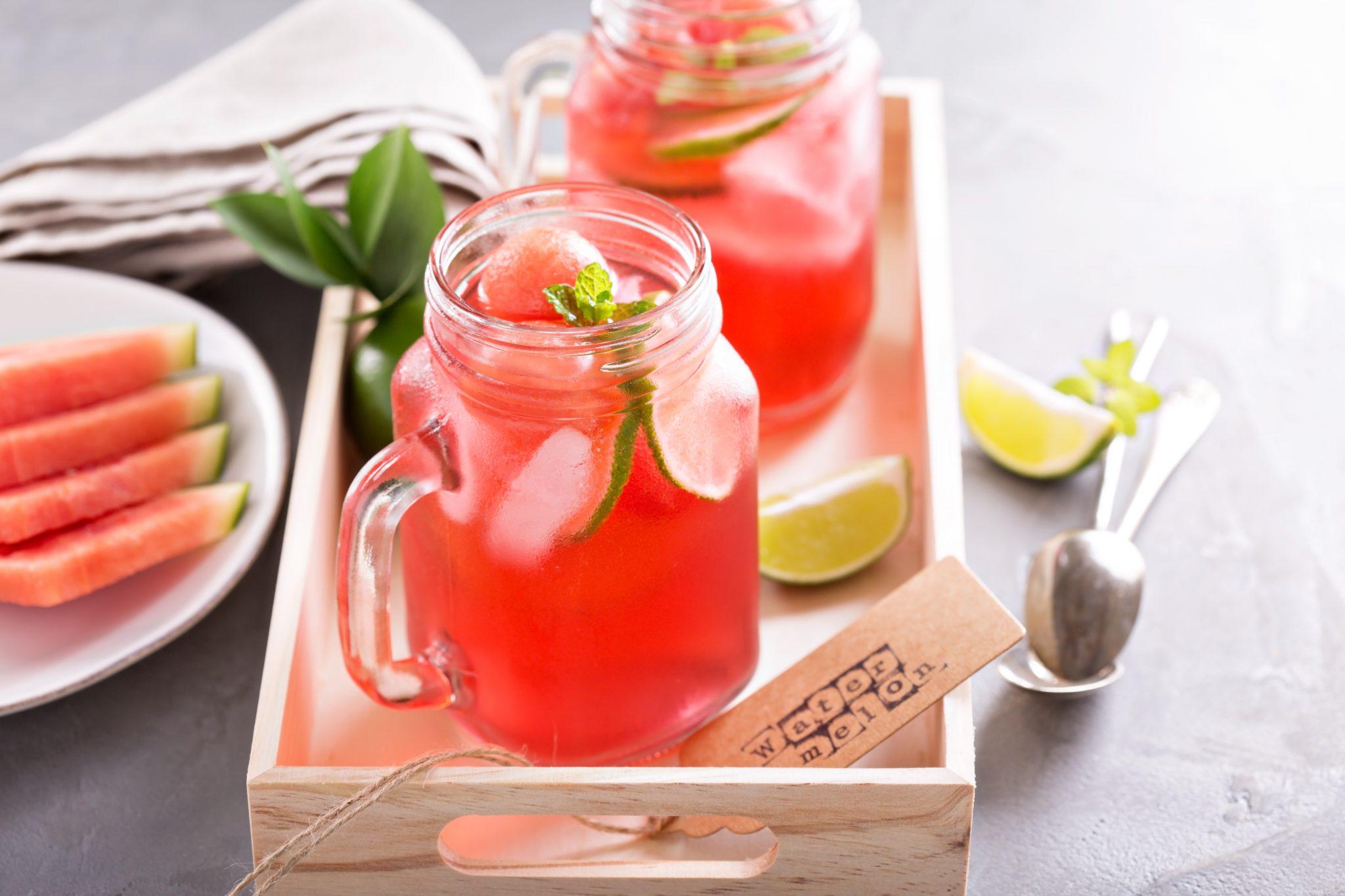 Recetas de bebidas naturales para refrescarte